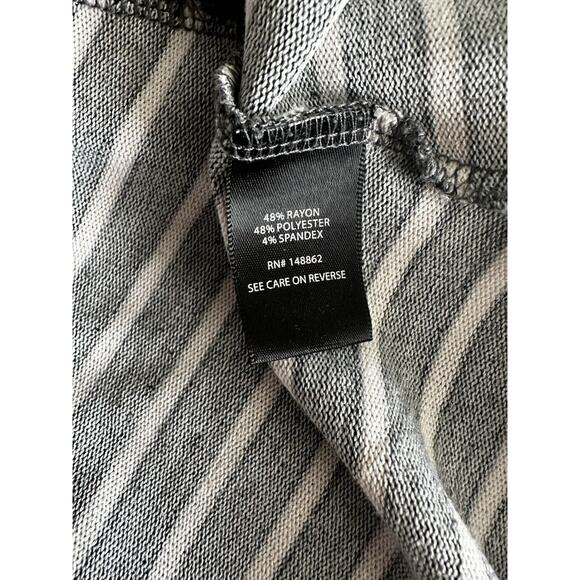 Torrid Item 16150259 Super Soft Stripe V-Neck High Low Tunic Gray White Size 2 - Picture 5 of 6